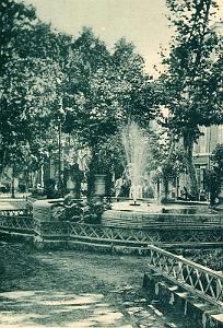 MH e- 018- Place des quinconces 